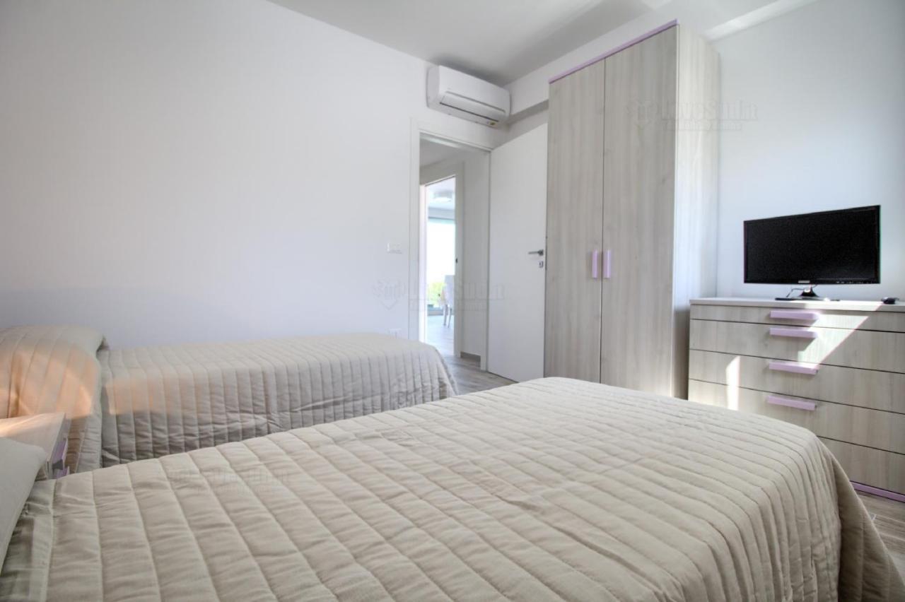 Jacuzzi Holiday Homes By Lovesud Santa Maria di Leuca Exterior photo